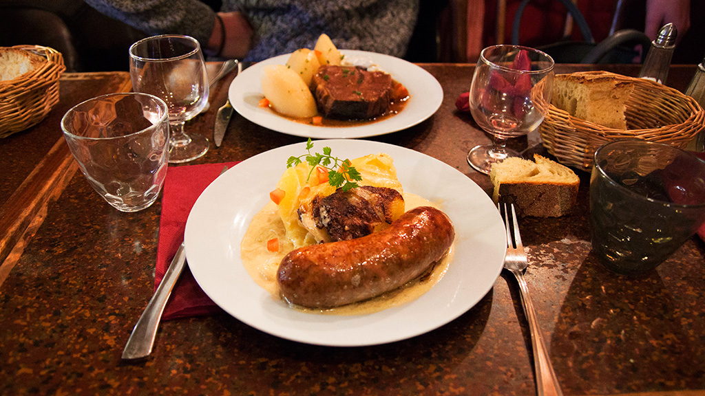 blog-agathe-duchesne-gastronomie-lyon-agatwe-bouchon-amphitryon-andouillette