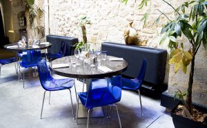 brunch-le-confidentiel-interieur-table-blog-agathe-duchesne-bordeaux