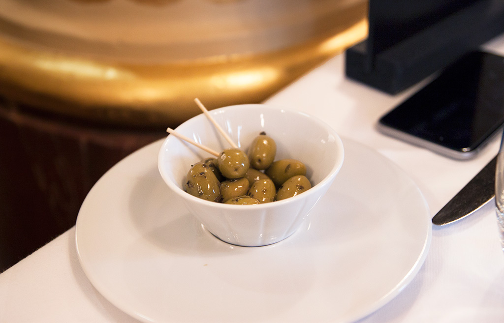 quatrieme-mur-etchebest-restaurant-blog-agathe-duchesne-bordeaux-olives