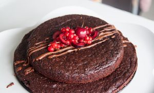 recette-blog-agathe-duchesne-gateau-chocolat-vegan-fruits-rouges