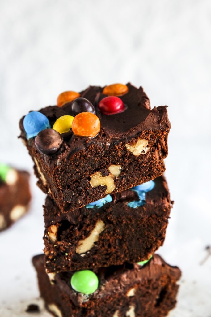 brownies-fondants-topping-mnms-crispy-agathe-duchesne-blog-chocolat-noix