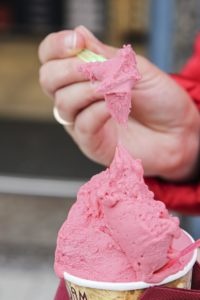 manger-glace-paimpol-artisan-glacier-patisserie-port