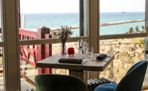 saint-malo-ar-iniz-agathe-duchesne-resto-vue-mer