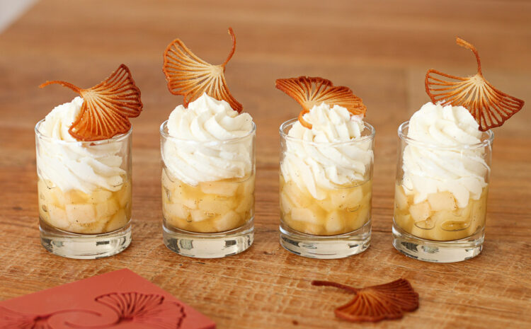 presentation-verrines-poire-miel-chantilly-yaourt-tuile